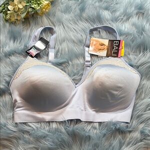 NWT Bali Lace Light Blue Smooth Comfort Fit Bra Sz M